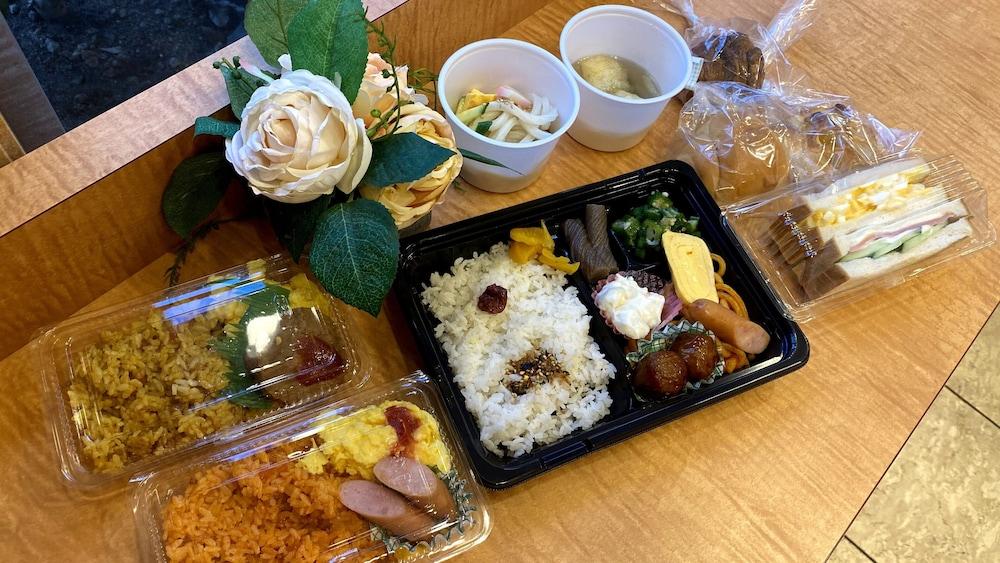 Toyoko Inn Matsuyama Ichibancho Zewnętrze zdjęcie